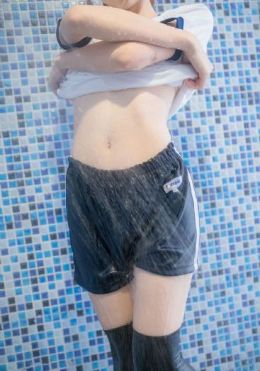 被游泳教练在水里要了_BD国语迅雷电影在线